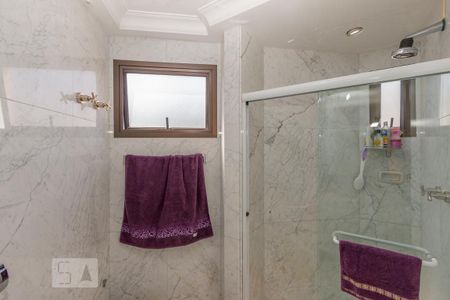 Apartamento à venda com 276m², 3 quartos e 4 vagasBanheiro da Suíte 2