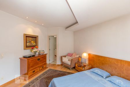 Apartamento à venda com 276m², 3 quartos e 4 vagasSuíte 1