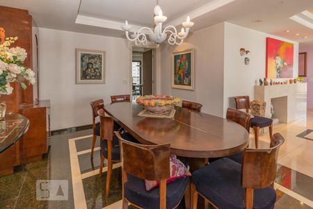 Apartamento à venda com 276m², 3 quartos e 4 vagasSala de Jantar