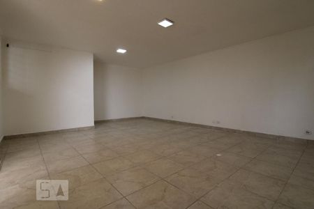 Casa à venda com 250m², 4 quartos e 4 vagasSalão