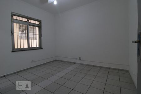 Casa à venda com 250m², 4 quartos e 4 vagasSuíte