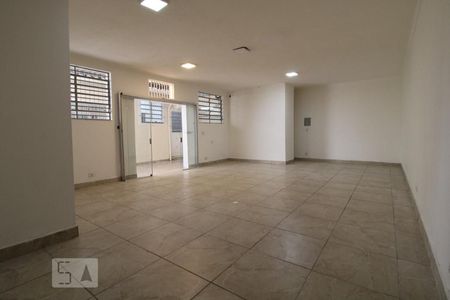 Casa à venda com 250m², 4 quartos e 4 vagasSalão