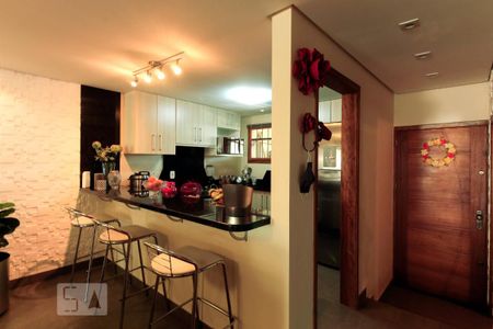 Casa à venda com 228m², 3 quartos e 4 vagas Casa à venda com 228m², 3 quartos e 4 vagasCozinha