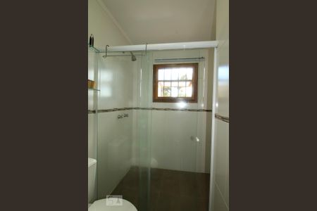 Casa à venda com 228m², 3 quartos e 4 vagas Casa à venda com 228m², 3 quartos e 4 vagasBanheiro da suíte