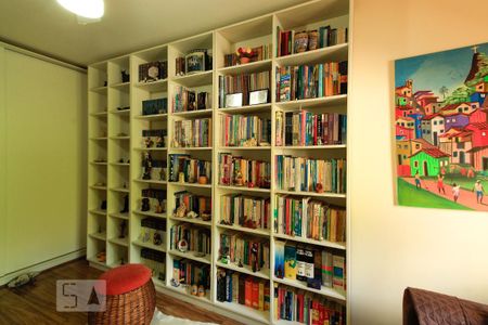 Casa à venda com 228m², 3 quartos e 4 vagas Casa à venda com 228m², 3 quartos e 4 vagasQuarto 2