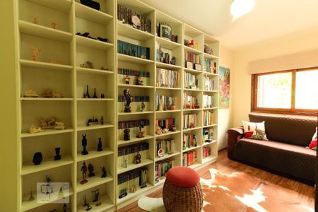 Casa à venda com 228m², 3 quartos e 4 vagas Casa à venda com 228m², 3 quartos e 4 vagasQuarto 2