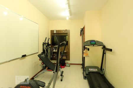 Casa à venda com 228m², 3 quartos e 4 vagas Casa à venda com 228m², 3 quartos e 4 vagasQuarto 1