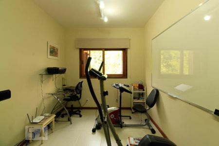 Casa à venda com 228m², 3 quartos e 4 vagas Casa à venda com 228m², 3 quartos e 4 vagasQuarto 1