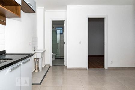 Sala/Cozinha de apartamento à venda com 2 quartos, 36m² em Vila Guarani (z Sul), São Paulo