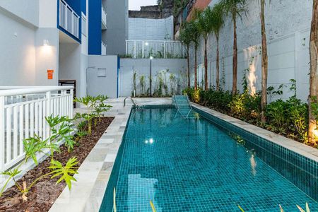 Apartamento à venda com 36m², 2 quartos e sem vagaPiscina