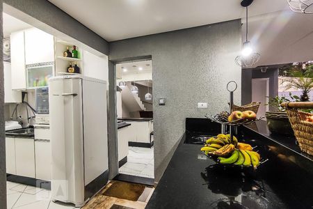 Casa à venda com 350m², 4 quartos e 4 vagas Casa à venda com 350m², 4 quartos e 4 vagasÁrea de Serviço