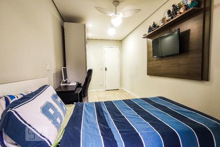 Casa à venda com 350m², 4 quartos e 4 vagas Casa à venda com 350m², 4 quartos e 4 vagasQuarto 1