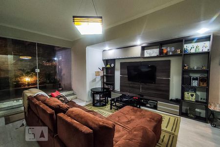 Casa à venda com 350m², 4 quartos e 4 vagas Casa à venda com 350m², 4 quartos e 4 vagasSala de Tv