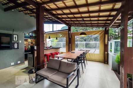 Casa à venda com 350m², 4 quartos e 4 vagas Casa à venda com 350m², 4 quartos e 4 vagasTerraço Gourmet