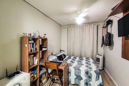 Casa à venda com 350m², 4 quartos e 4 vagas Casa à venda com 350m², 4 quartos e 4 vagasQuarto 2