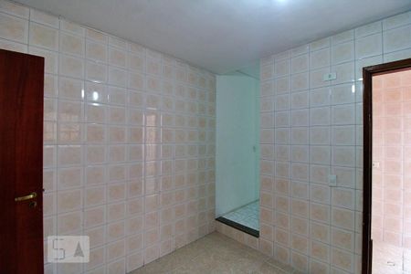 Casa para alugar com 90m², 2 quartos e 2 vagasCozinha