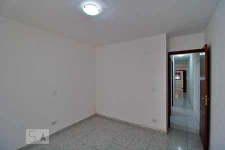 Casa para alugar com 90m², 2 quartos e 2 vagasQuarto 1