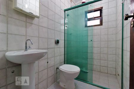 Casa para alugar com 90m², 2 quartos e 2 vagasBanheiro