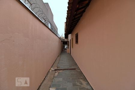 Casa para alugar com 90m², 2 quartos e 2 vagasÁrea Externa