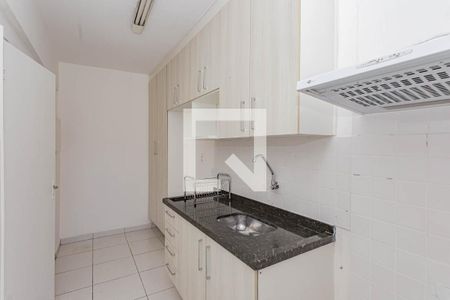 Cozinha de kitnet/studio para alugar com 1 quarto, 35m² em Liberdade, São Paulo