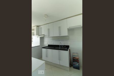 Apartamento à venda com 71m², 3 quartos e 1 vagaCozinha