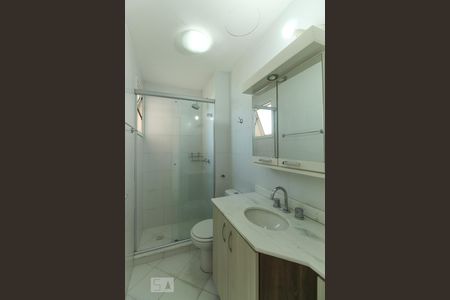 Apartamento à venda com 71m², 3 quartos e 1 vagaBanheiro da suíte