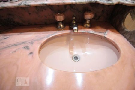 Apartamento à venda com 213m², 4 quartos e 3 vagas Apartamento à venda com 213m², 4 quartos e 3 vagassuite quarto 1