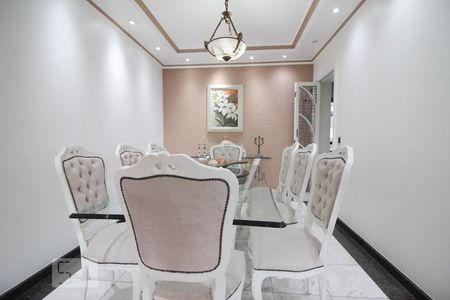 Apartamento à venda com 213m², 4 quartos e 3 vagas Apartamento à venda com 213m², 4 quartos e 3 vagassala jantar