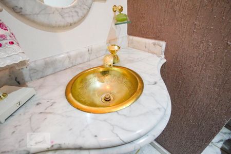 Apartamento à venda com 213m², 4 quartos e 3 vagas Apartamento à venda com 213m², 4 quartos e 3 vagaslavabo