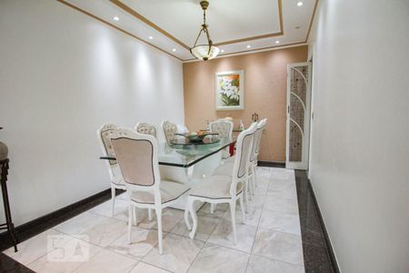 Apartamento à venda com 213m², 4 quartos e 3 vagas Apartamento à venda com 213m², 4 quartos e 3 vagassala jantar