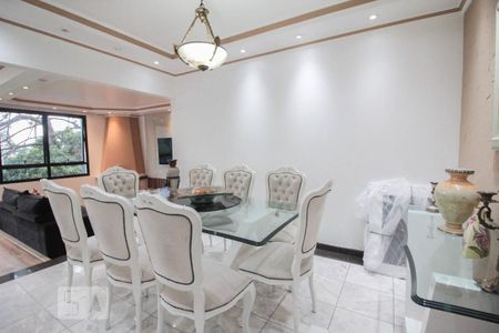 Apartamento à venda com 213m², 4 quartos e 3 vagas Apartamento à venda com 213m², 4 quartos e 3 vagassala jantar