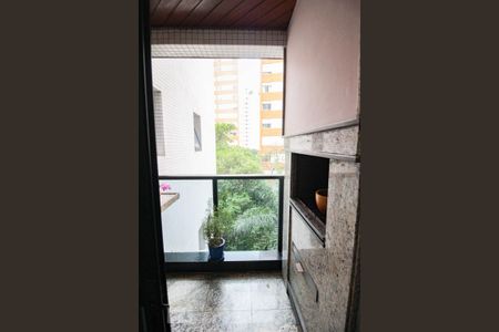 Apartamento à venda com 213m², 4 quartos e 3 vagas Apartamento à venda com 213m², 4 quartos e 3 vagasvaranda