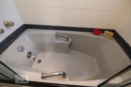 Apartamento à venda com 213m², 4 quartos e 3 vagas Apartamento à venda com 213m², 4 quartos e 3 vagassuite quarto 4