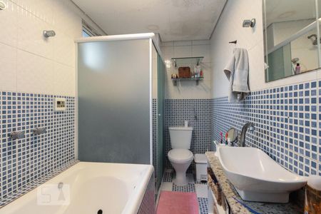 Apartamento à venda com 121m², 3 quartos e 2 vagas Apartamento à venda com 121m², 3 quartos e 2 vagasBanheiro Suíte