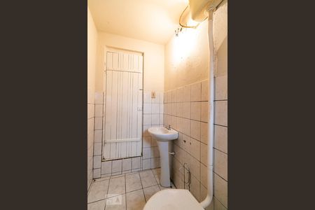 Banheiro de casa para alugar com 1 quarto, 70m² em Vila Santa Isabel, São Paulo