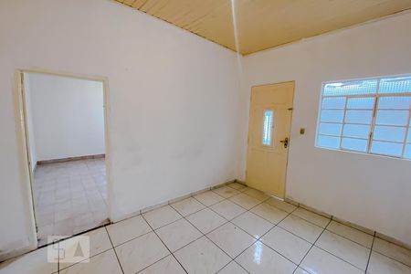 Sala de casa para alugar com 1 quarto, 70m² em Vila Santa Isabel, São Paulo