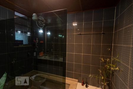 Apartamento à venda com 74m², 1 quarto e 1 vagaBanheiro