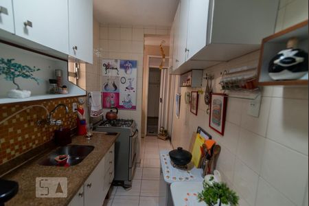 Apartamento à venda com 74m², 1 quarto e 1 vagaCozinha
