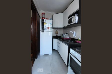 Apartamento à venda com 96m², 2 quartos e 1 vaga Apartamento à venda com 96m², 2 quartos e 1 vagaCozinha