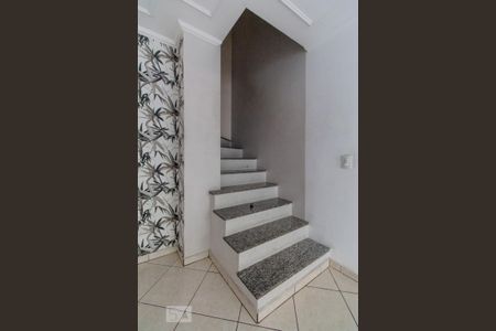 Sala de casa de condomínio para alugar com 2 quartos, 80m² em Vila Bancária, São Paulo