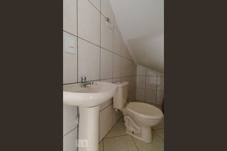 Lavabo de casa de condomínio para alugar com 2 quartos, 80m² em Vila Bancária, São Paulo