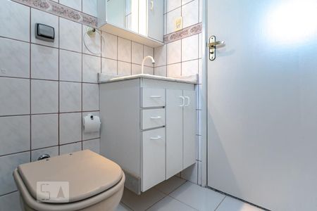 Apartamento para alugar com 135m², 3 quartos e 2 vagasQuarto 2 - Suíte - Banheiro 