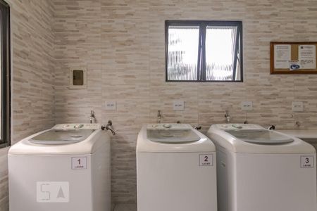 Apartamento para alugar com 135m², 3 quartos e 2 vagasÁrea Comum - Lavanderia 