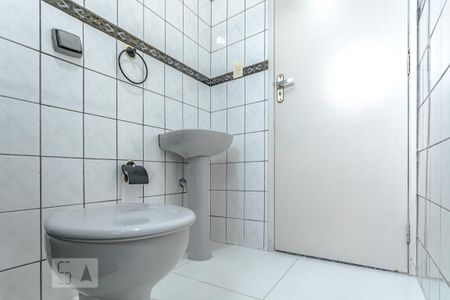 Apartamento para alugar com 135m², 3 quartos e 2 vagasQuarto 1 - Suíte - Banheiro 