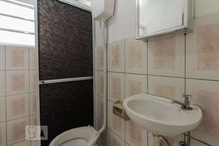Banheiro  de casa para alugar com 1 quarto, 60m² em Vila Santa Isabel, São Paulo
