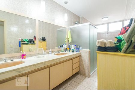 Apartamento à venda com 250m², 3 quartos e 1 vagaBanheiro Social