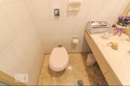 Apartamento à venda com 250m², 3 quartos e 1 vagaLavabo