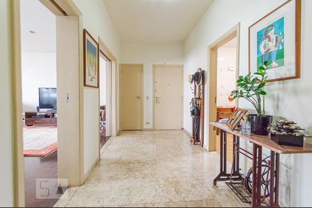 Hall de apartamento à venda com 3 quartos, 250m² em Jardim Paulista, São Paulo