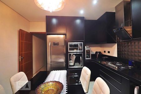 Casa à venda com 163m², 2 quartos e 2 vagasCozinha