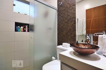 Casa à venda com 163m², 2 quartos e 2 vagasBanheiro da Suíte